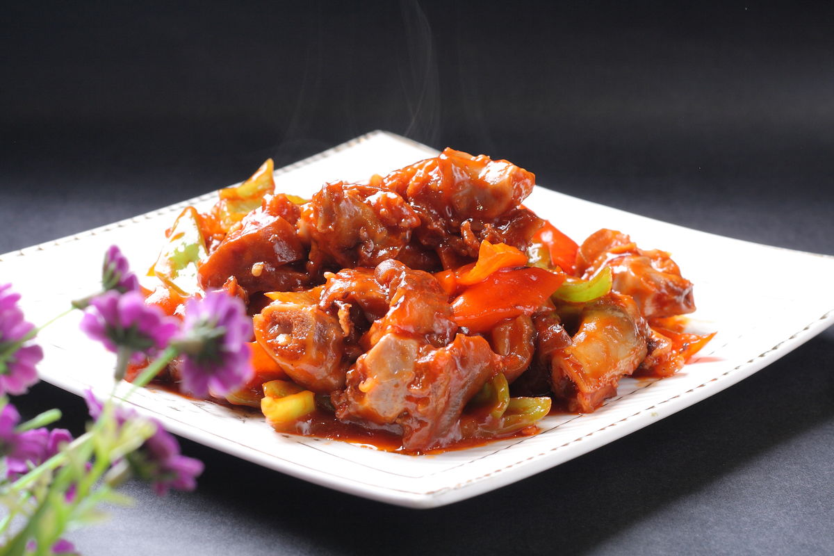 【3377app】郑源歌友会实力“撩妹”唱情歌 迷倒众粉丝(图3)